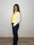 chaleco punto amarillo color temporada primavera 2025 moda mujer