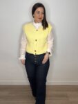 chaleco punto amarillo color temporada primavera 2025 moda mujer