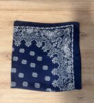 pañuelo bandana tendencia moda mujer seda