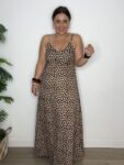 vestido largo lunares moda mujer tendencias verano 2025