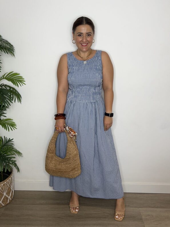vestido midi vichy nido de abeja azul