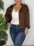 bomber marrón chocolate moda mujer otoño 2025