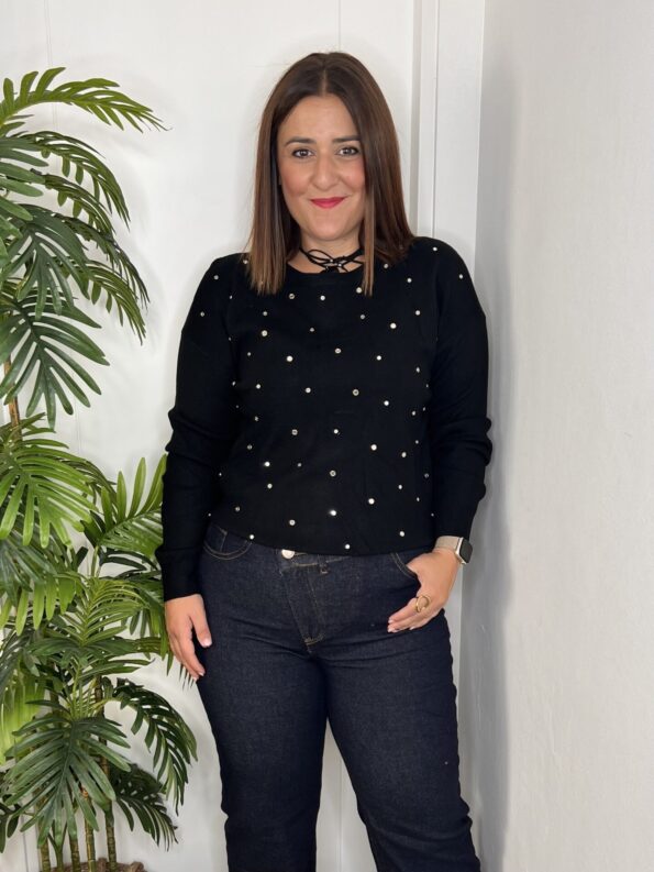jersey negro con espejos moda mujer invierno 2025 tendencias otoño