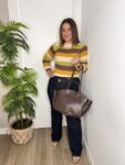 Bolso shopper estructurado en marron chocolate tendencias otoño invierno mujer joven 2025