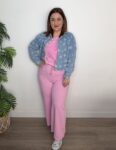 chaqueta denim vaquera estampado floral tendencia moda mujer joven