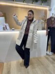 Parka impermeable de mujer elegante y urbana moda mujer tendencias