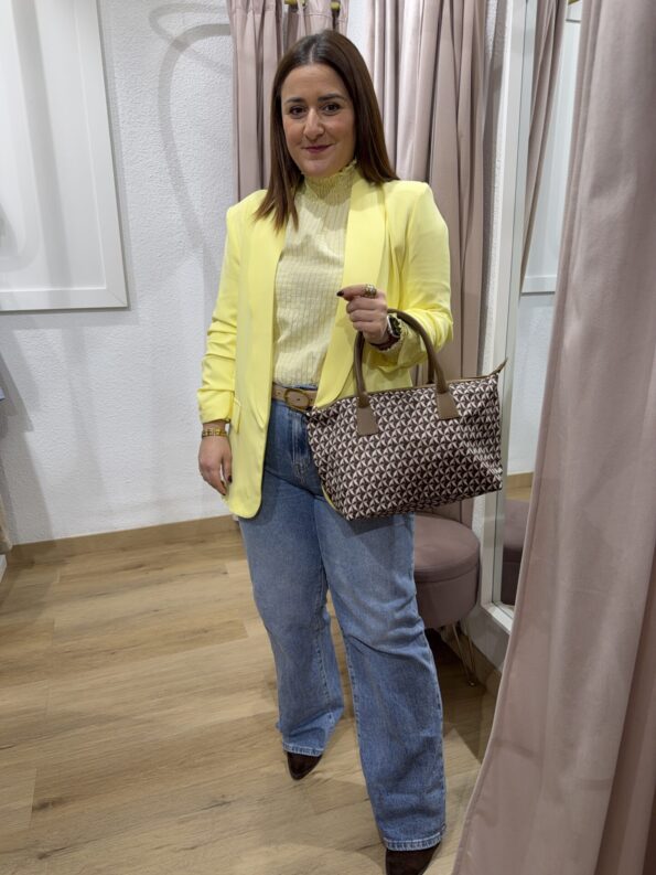 blazer amarilla manga fruncida solapa mujer tendencia moda