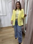 blazer amarilla manga fruncida solapa mujer tendencia moda