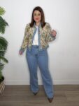 Chaqueta denim tapicería moda tendencia primavera mujer joven