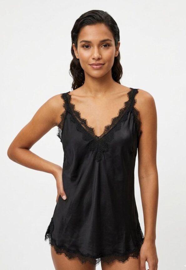 top mujer encaje lencero moda mujer joven tendencia