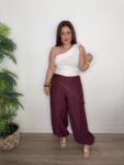 Pantalón bombacho con pañoleta de tachuelas moda tendencia mujer verano