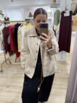 chaqueta-trench-corta-beige-gabardina-visteteconb
