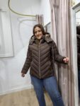 plumas Chaquetón Acolchado Marrón Moka con Capucha