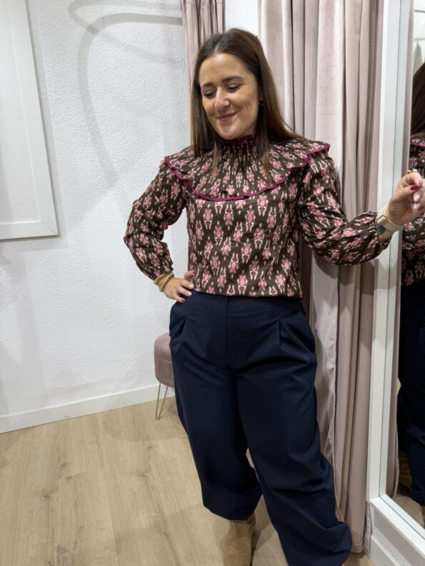 blusa-boho-estampada-volante-nido mujeres 35 a 45 años